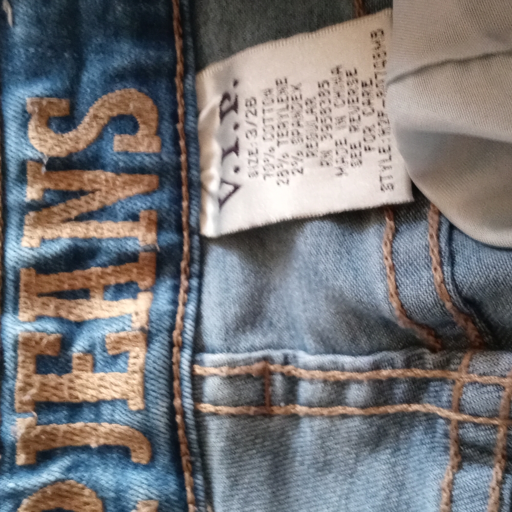 VIP jeans - Picture 3 of 3